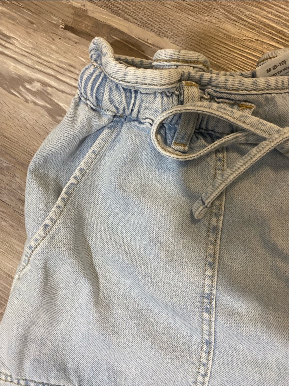 Time and Tru Women's Denim Drapey Utility Shorts Elastic Tie Waist Size M 8-10 - Picture 5 of 9
